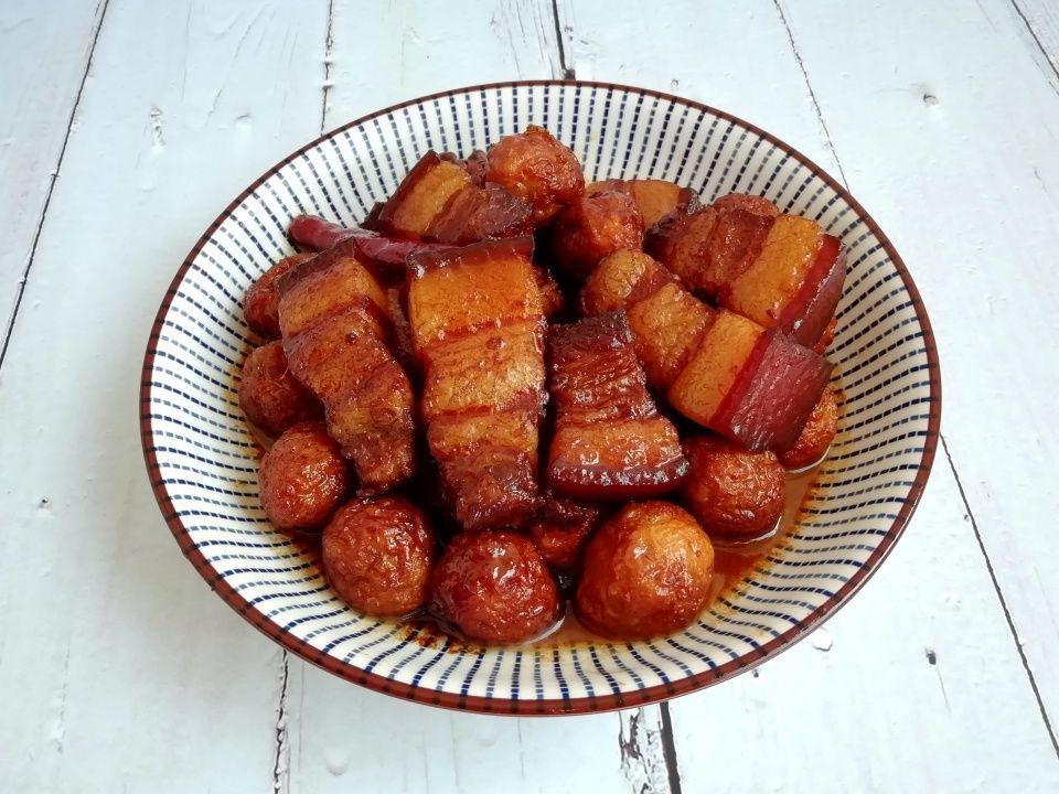 母子三人晚餐，荤素搭配营养全好吃又实在，网友：一看就是南方人