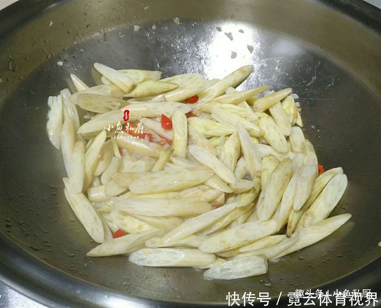 藕带|女儿最爱这道菜,简单炒一炒,酸辣爽口,比肉还香,现在吃正当季
