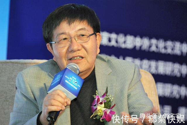 钱穆!陈寅恪被捧过头,成为网红是闹剧易中天多数人是伪装能读懂他