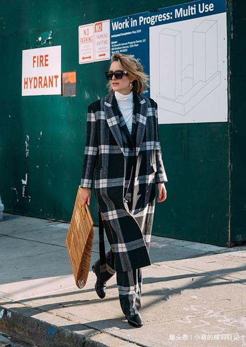  大衣的搭配|大衣里面穿什么内搭这3种''衣服''搭配大衣，满满高级感！