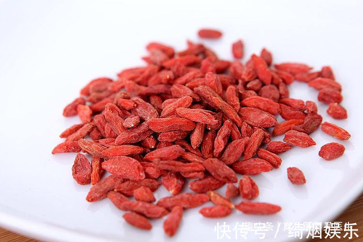 食物|中年人的身体好,适合吃的食物,滋肝明目、推迟衰老,吃了不后悔