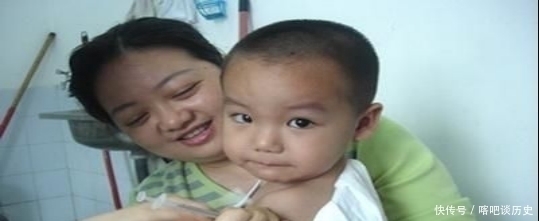 |3岁女童医院上演“搞笑”剧情,爸爸哭笑不得,网友:是个狠人