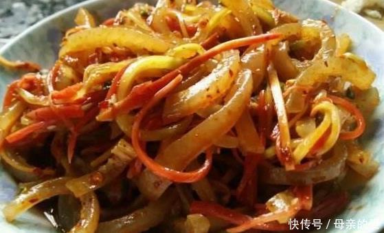 衰老|年纪轻轻满头白发,平时多吃4种食物,不要让自己过于“早衰”!