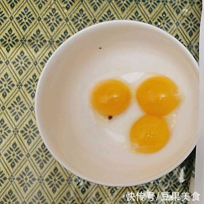 这道柠檬焦糖蛋糕比米其林大厨做的还好吃