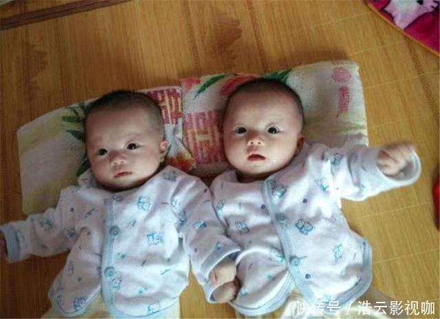 老人|双胞胎一个奶奶带,一个妈妈带,5岁时重逢,肉眼的差距让人心疼