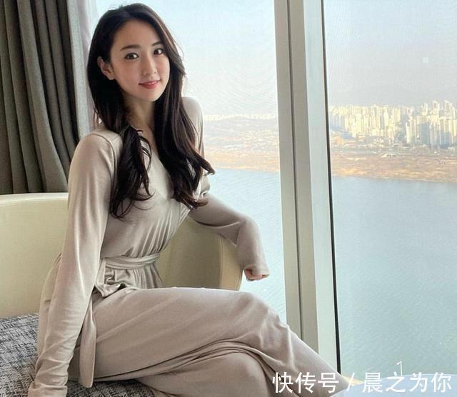 好身材|韩国美女健身教练，身材高挑曲线性感迷人，坚持运动是关键