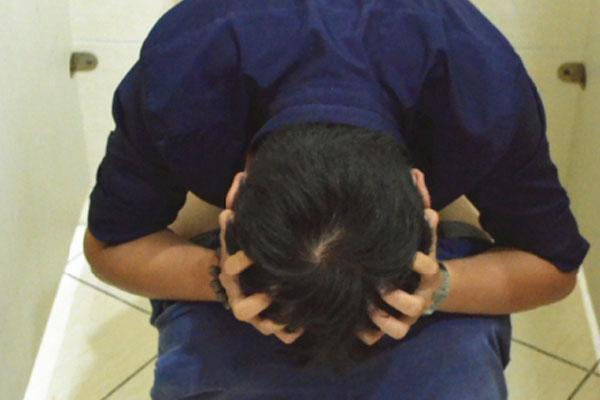 喝水|男人老不老，看“下半身”就知道，显而易见的现象，藏都藏不住