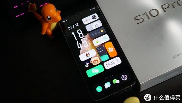 柔光灯|vivo S10 Pro评测总结：能够打动年轻人的，不只是自拍