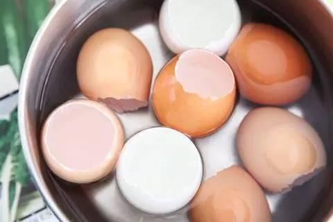 老花匠|老花匠:扔4种“东西”,就是扔钱,比花肥还好用,不花钱!