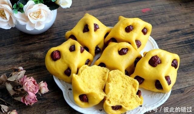 南瓜馒头这样蒸,又香又软抢着吃,时间短口感好,全家都喜欢