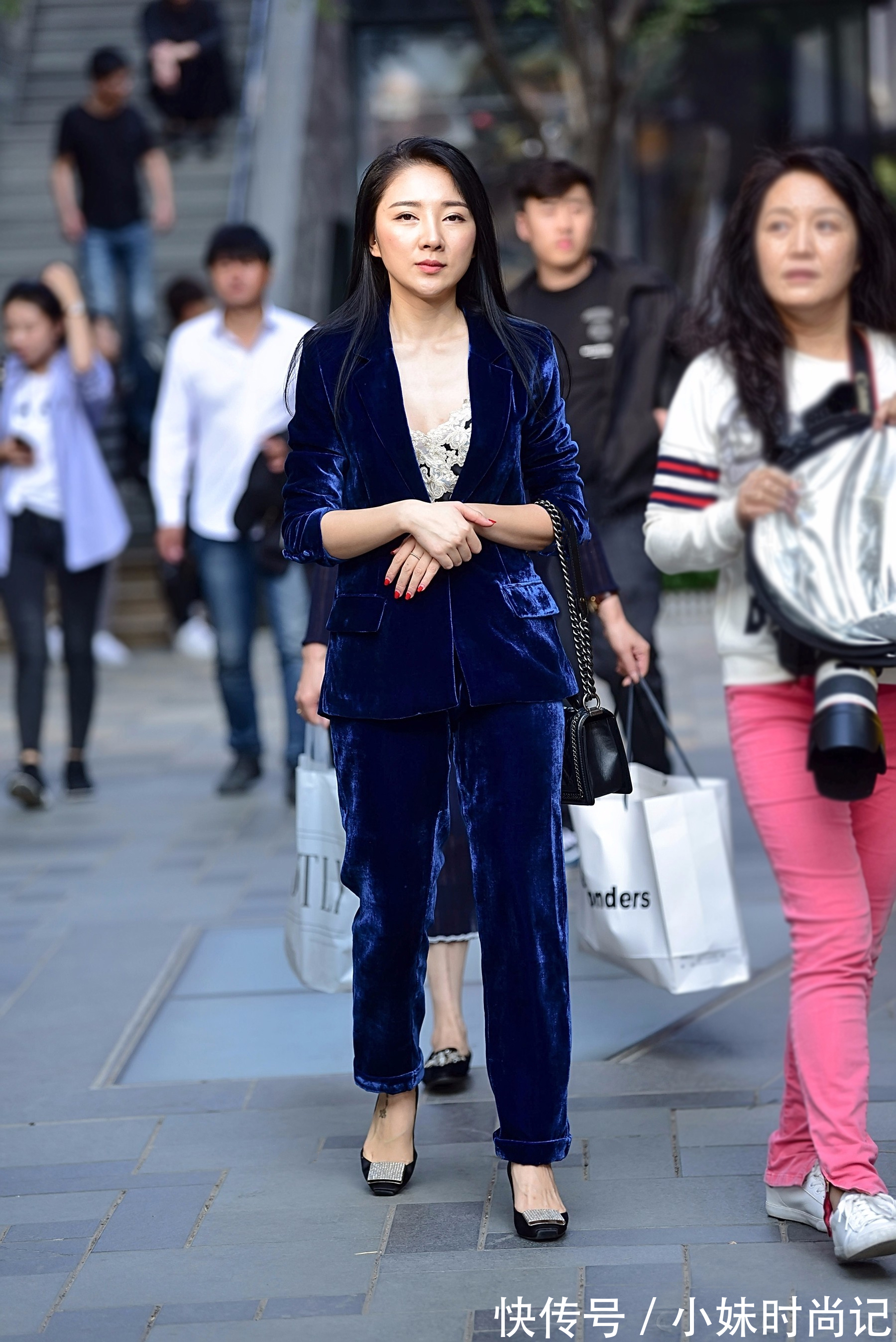 穿搭 女士穿西装,不仅要体现出时尚帅气的效果,更要体现出端庄与大气