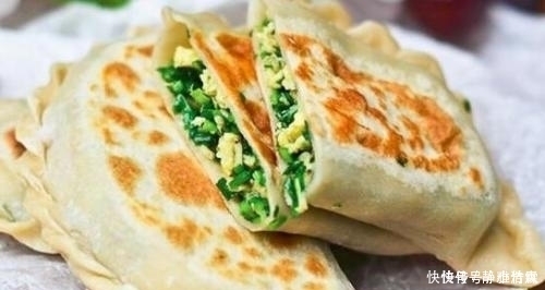 做韭菜盒子,什么时候起锅很关键,搞错的人不少,难怪不香不入味