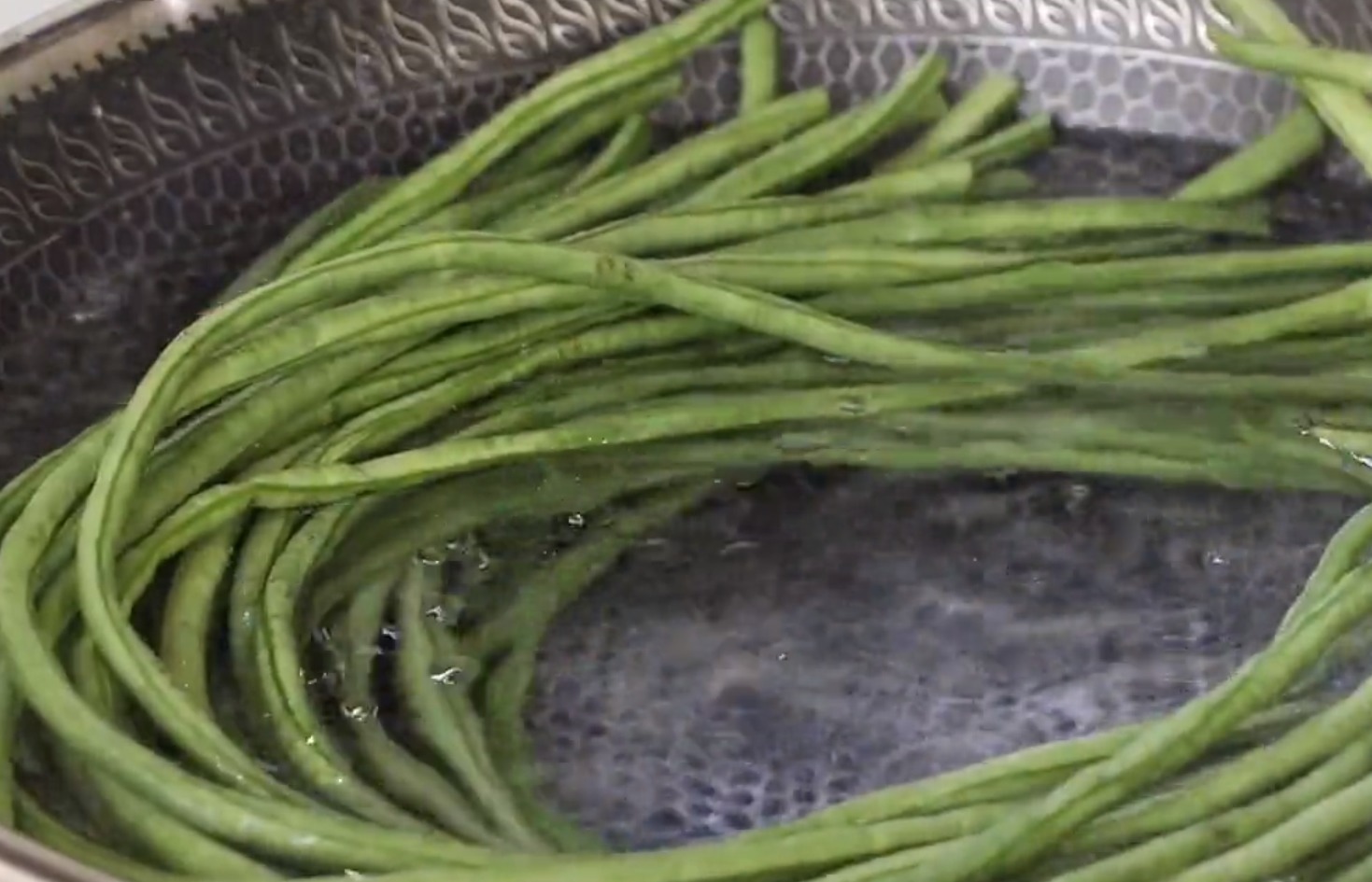 豆角学会这样做,好吃到你不想放筷子,鲜嫩营养,越嚼越想吃