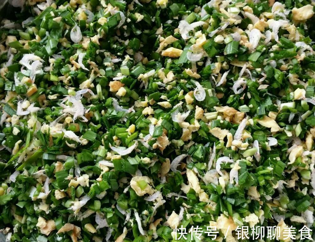 馅料|做韭菜盒子，用烫面还是发面学会这样做，饼皮凉了也不硬