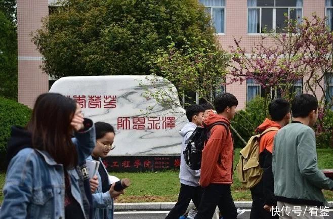 2021年377万考研大军背后：学历对人的影响到底有多大？