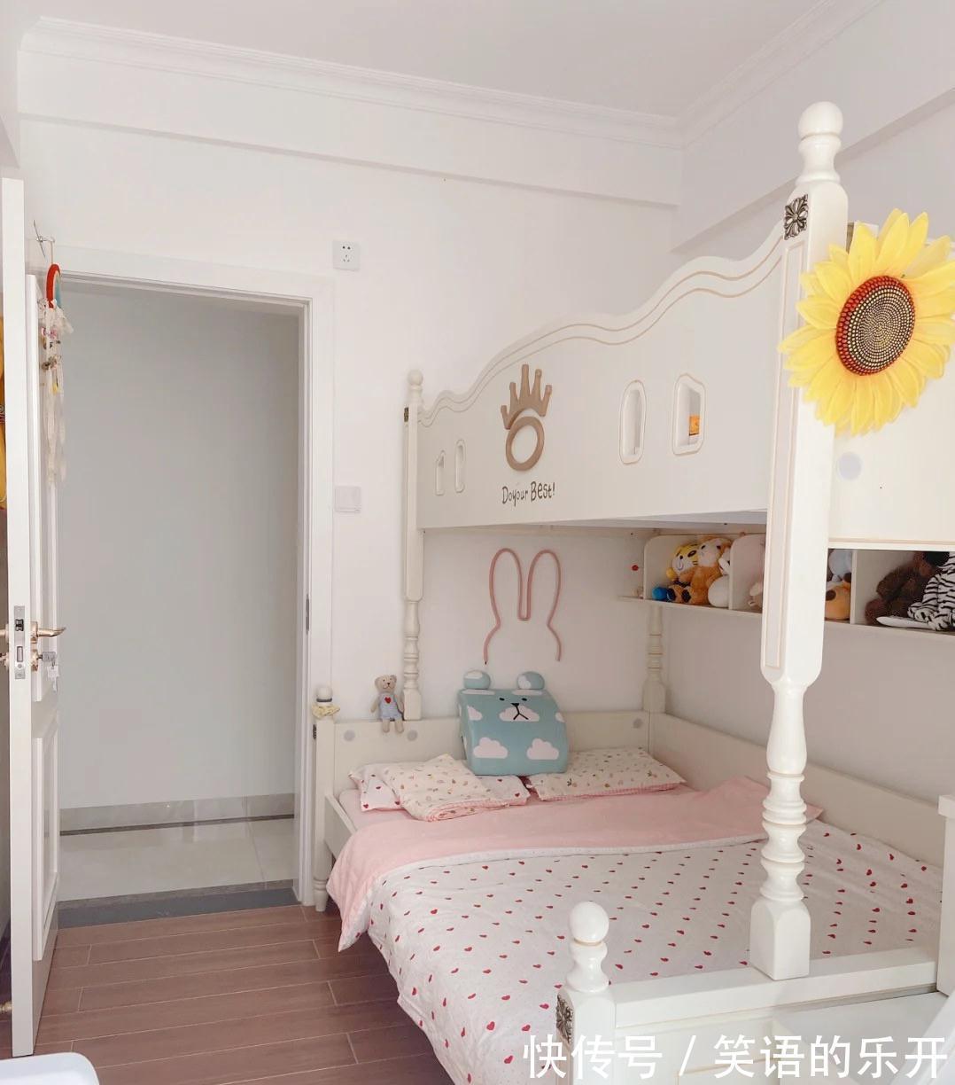 天花板|终于入住新家了,全屋不造型,天花板只做石膏线,温馨又舒适