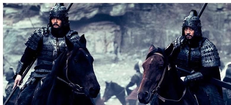 关羽杀死|三国号称万人敌的五个人,其中3个惨死,一个人被另外一个秒杀