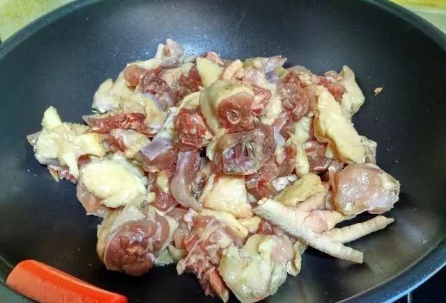 辣子鸡|辣子鸡最好吃的做法,大厨教你在家做出来,越吃越上瘾收藏了