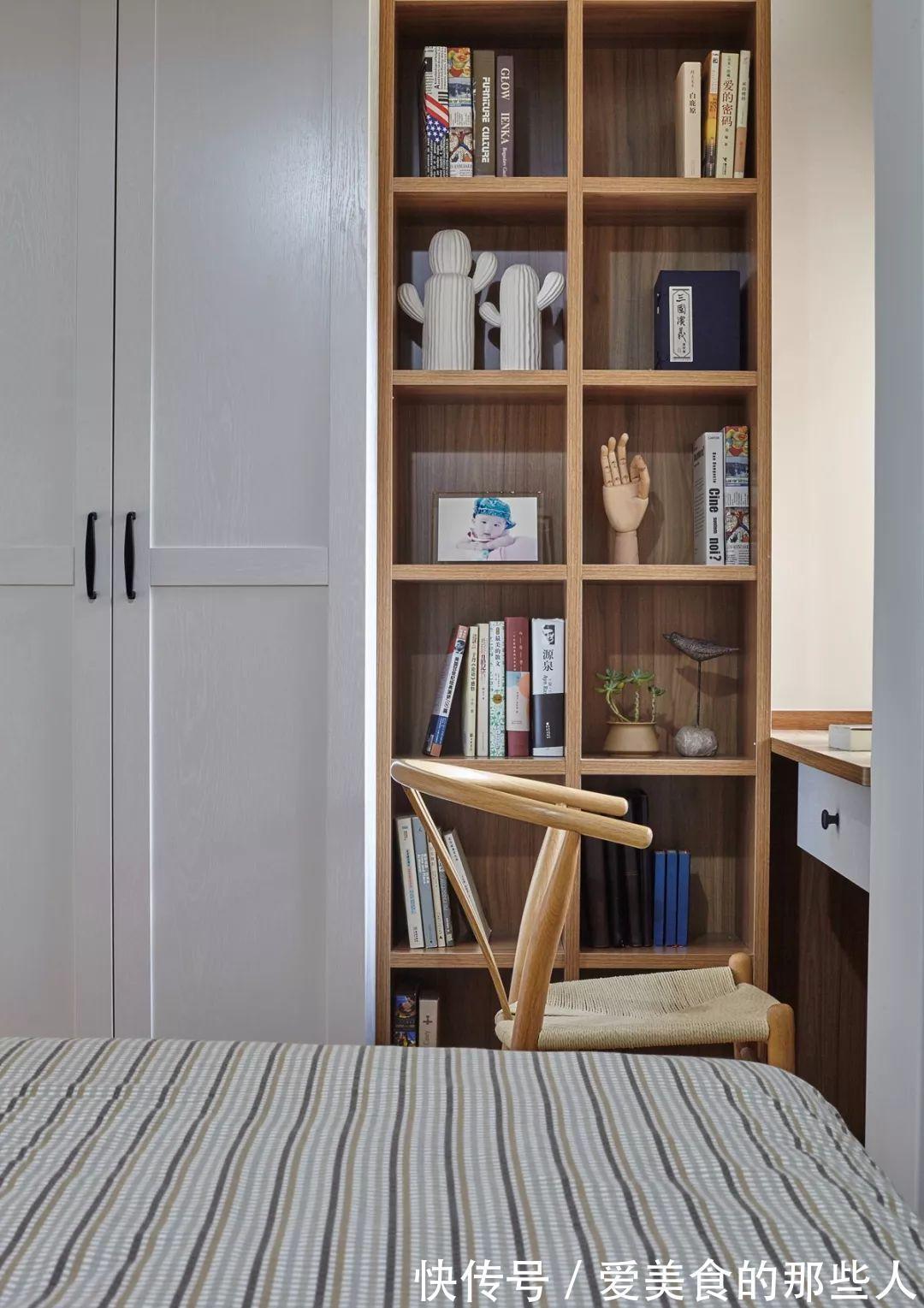 床头|91平的北欧家，客厅拥有家庭图书馆太赞了！