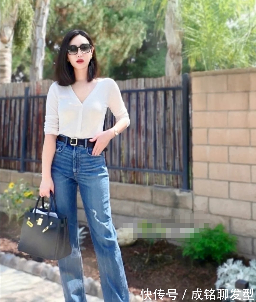 简约|秋季火了一种穿法叫:简约高级感,四十岁以上的女人照着穿就对了