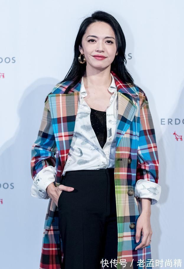 大衣|彩虹撞色大衣抢镜,十分显白不说,这气质也太过硬了