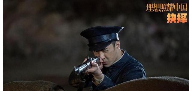 毛主席|《抉择》播出，王一博表演张弛有度大获好评