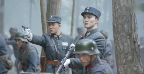 请大家品鉴:新亮剑中雷霆战将的表现,像不像林黛玉倒拔垂杨柳?