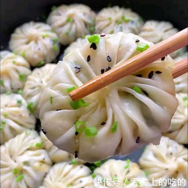 饺子皮|天热我就爱吃这种包子,简单省力,一煎就可以,一周吃六次都不腻