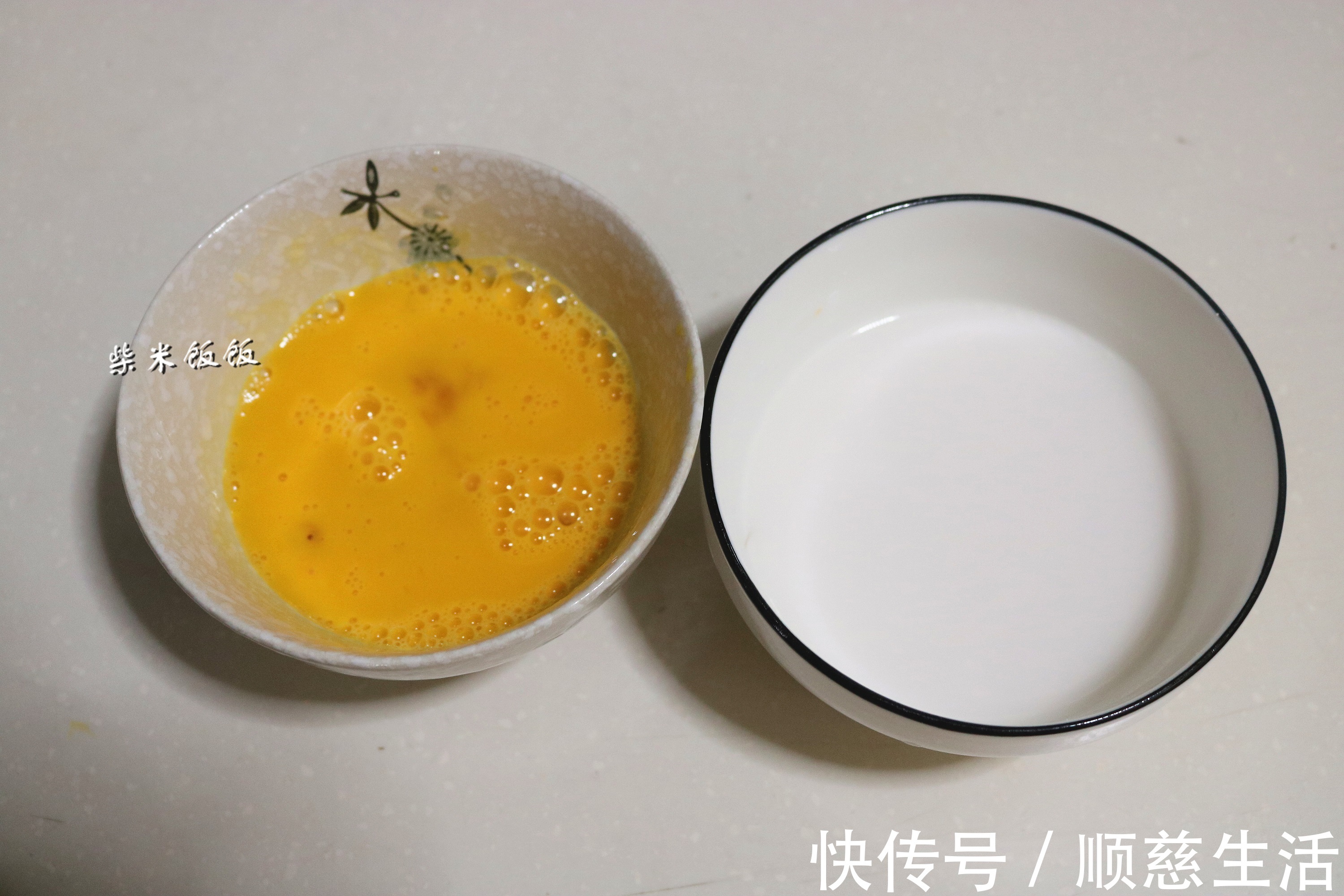香菜|西红柿蛋汤，我喜欢这做法！清爽开胃，吃饱饭也能喝一碗