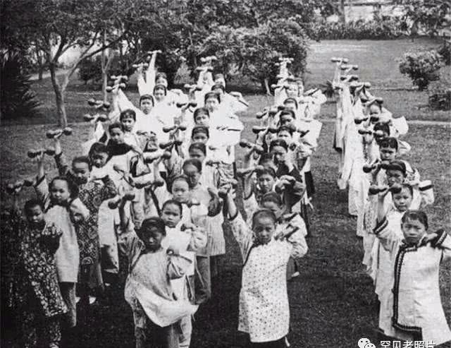 宋氏|年轻的梅兰芳,年老的李鸿章,青春的康有为女儿和中年的宋氏三姐妹父母