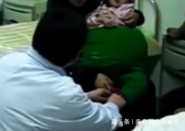 肚子|16岁女孩肚大如球,家人将其带到医院,医生却不救了