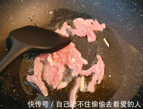 肉丝|炒瘦肉丝,有人放淀粉有人放蛋清,大厨教我1招,肉丝嫩又滑