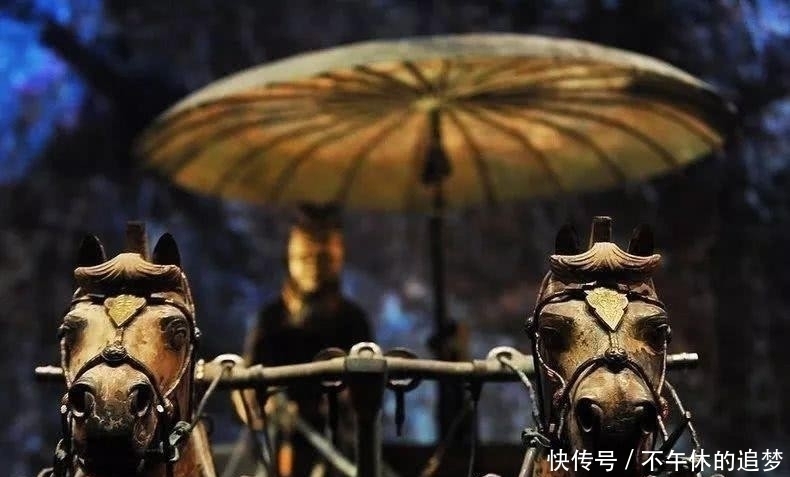 铜车|古代“黑科技”?秦始皇铜车马上的伞居然这么逆天!