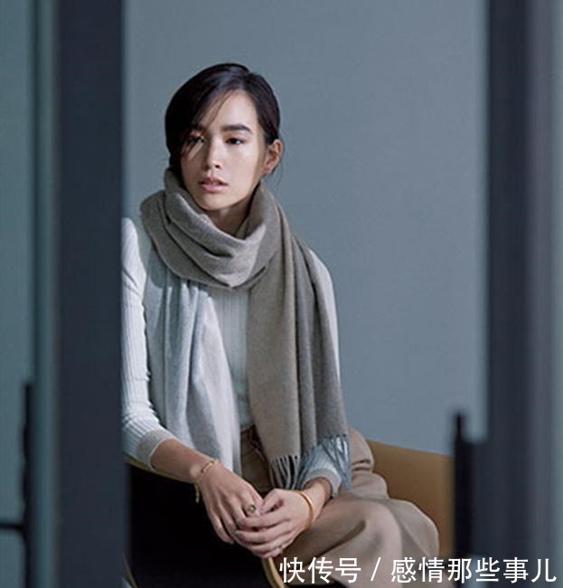 脖子 你离时髦还差一条围巾,日杂教你9种戴法,三木戴出异域感!