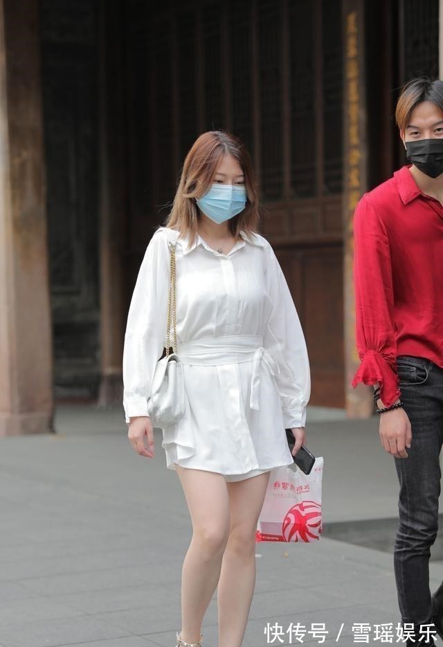 高跟鞋 舒适自在的连衣裙穿搭显得有品位,美出自己的风格,简单时尚