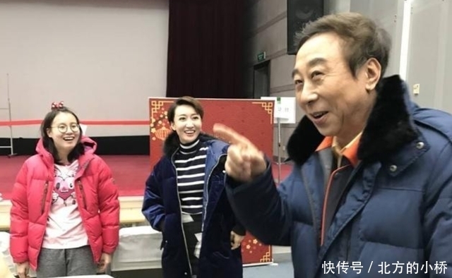 贾玲|曾参加相声大赛输给冯巩两位女徒弟，郭德纲首回应：有黑幕！