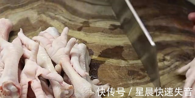 花1800学来的虎皮鸡爪配方,鸡爪软烂脱骨,鲜嫩多汁,全家都爱吃!