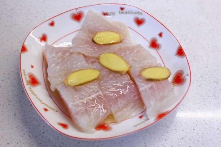 老人小孩都能吃的龙利鱼，肉质鲜嫩没有刺，配上米饭更鲜美