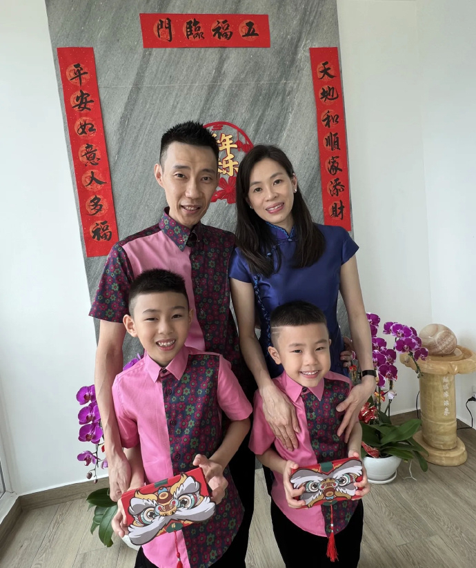 抗癌|40岁李宗伟拜年!千万抗癌成功暴瘦,妻子穿旗袍美艳戴2000万手表