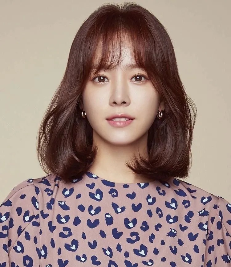 岳晓琳:圆脸、长脸、方形脸分别适合什么样的发型?