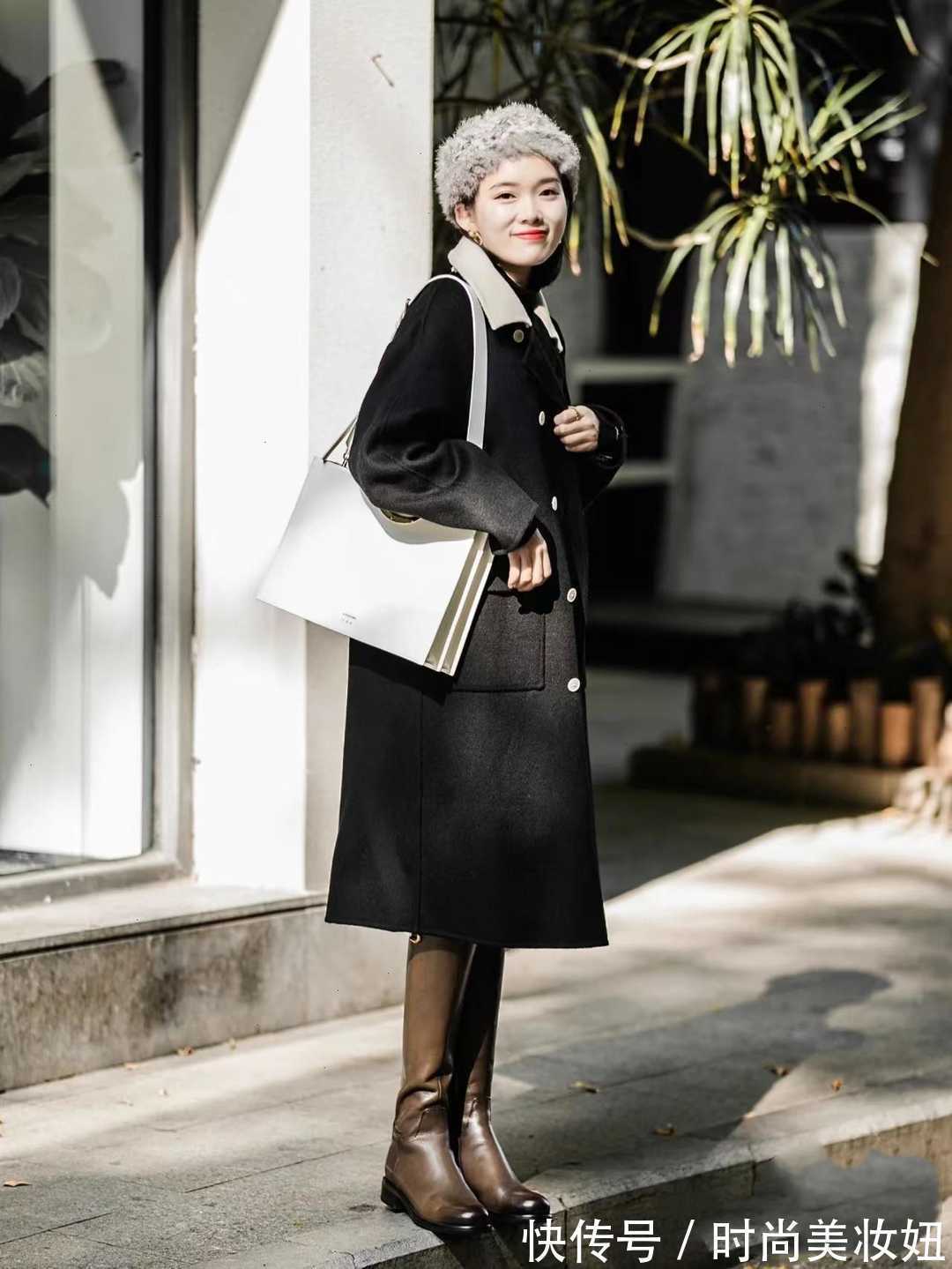 大衣 小个子“大衣+毛衣+长靴”太好看了,时髦显高不说,还很高级
