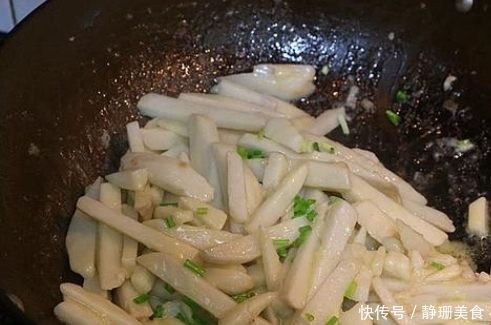 冬季我家最常吃的一道菜,隔三差五就做一回,每次吃精光还不过瘾