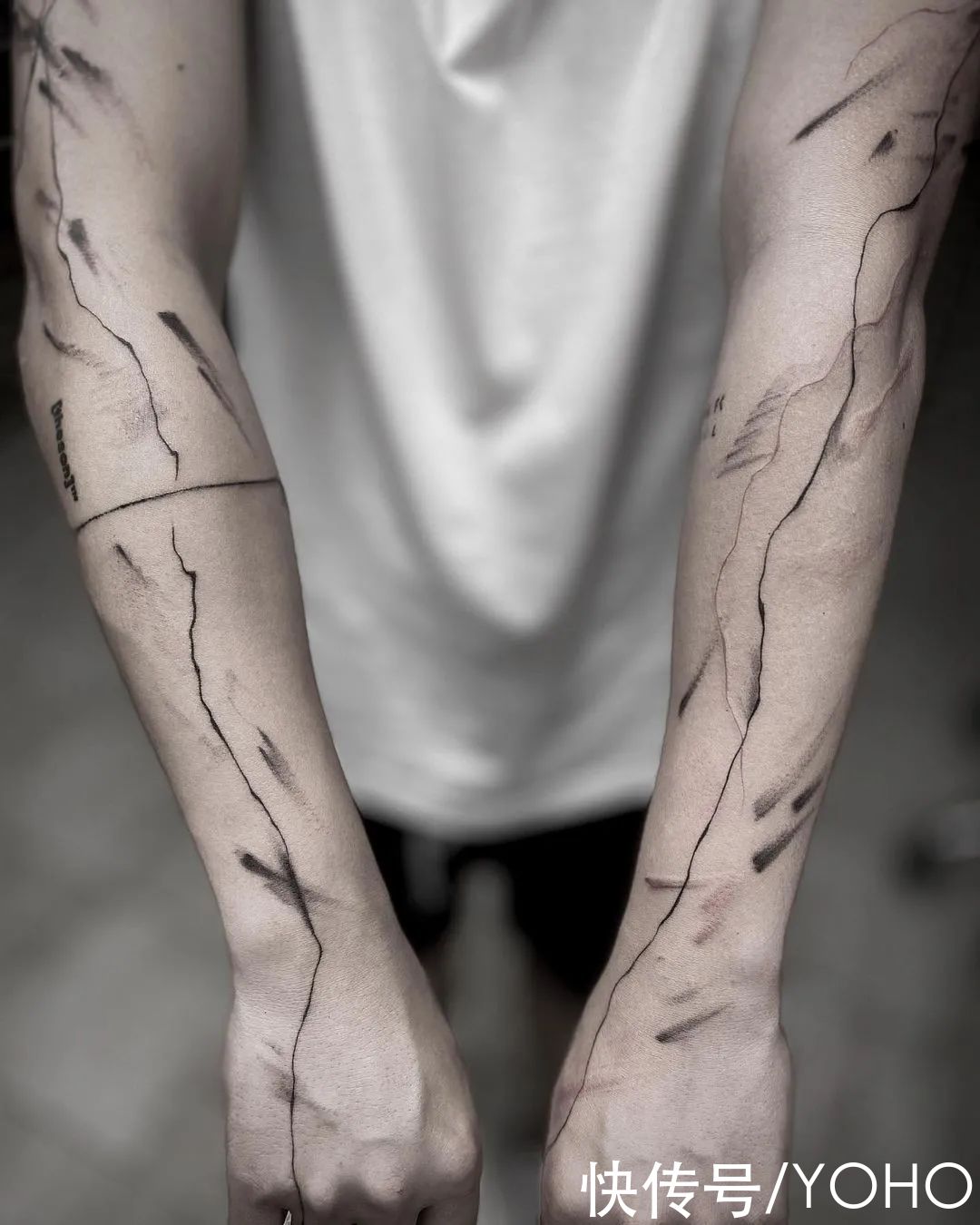 黑白线条勾勒的质感纹身|壁纸 | a6418