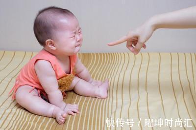 不安感|孩子该几岁分床睡才好?别再纠结了,心理学家:不晚于这个年龄