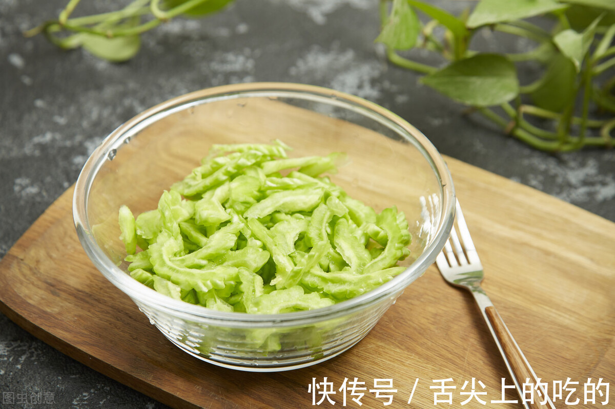 夏天|夏天热,推荐8道清凉素菜,照着做给家人吃,营养又下饭