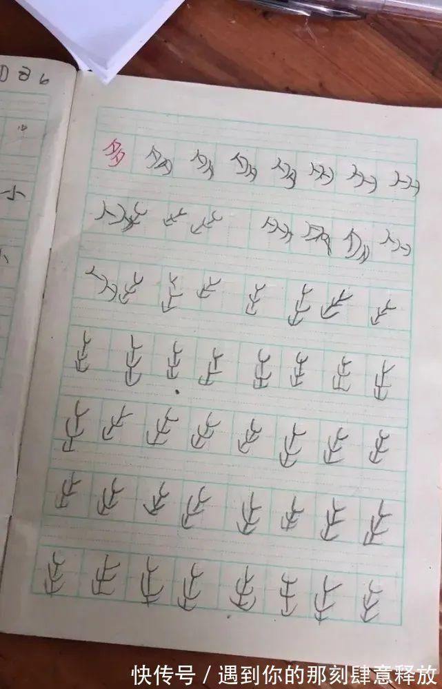 上学#“孩子第一天上学竟然学会了甲骨文…”好家伙,我万万没想到哈哈哈哈