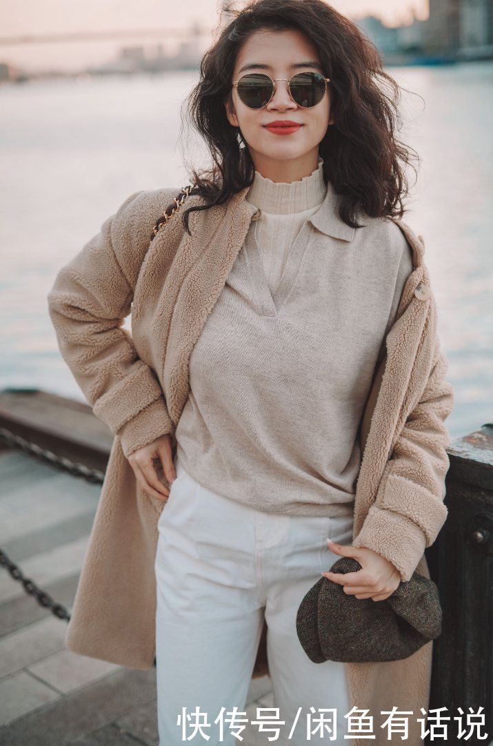 穿毛衣别总老一套,三木这4套“叠搭”就很时髦,基础款也显高级