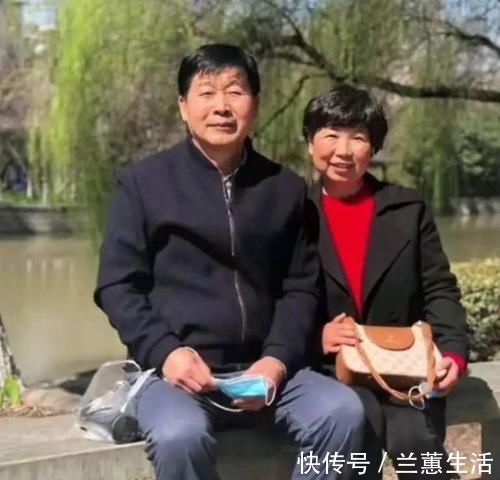 田静|看看郭威小时候的照片,是个乐天派,长大后却成为了内向的大男孩