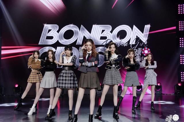  首唱|首唱会一小时预约人数54，观众认不清谁是谁，有这么糊的女团吗