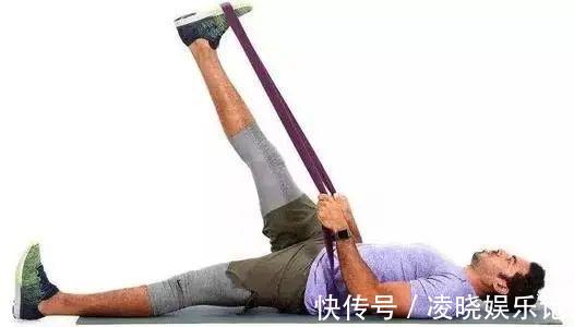 小姐姐|魔鬼身材+少女脸,靠健身收入过亿的帕梅拉跟她练真的有用吗?